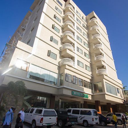 埃森西亚酒店 杜马格特 外观 照片